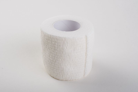 4.5m Farbige selbstklebende, nicht gewebte, zusammenhängende Bandage